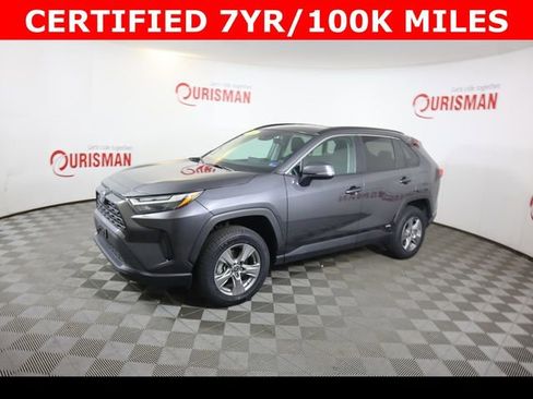 Used 2024 Toyota RAV4 LE AWD/4WD image 5
