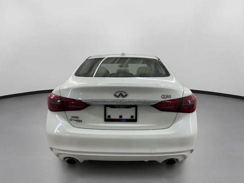 Used 2018 INFINITI Q50 Luxe w/ Essential Package (3.0T Luxe) AWD/4WD image 8
