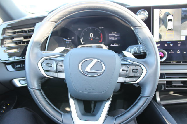 Used 2025 Lexus RX 350 Premium w/ Convenience Package FWD image 16