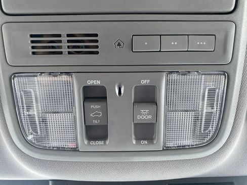 Used 2022 Honda CR-V Touring image 15