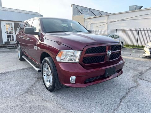 Used 2017 RAM 1500 Express AWD/4WD image 1