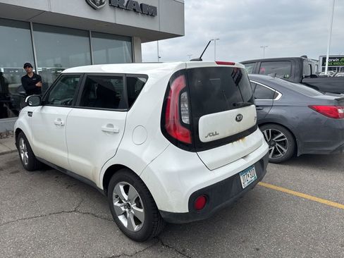 Used 2018 Kia Soul FWD image 5