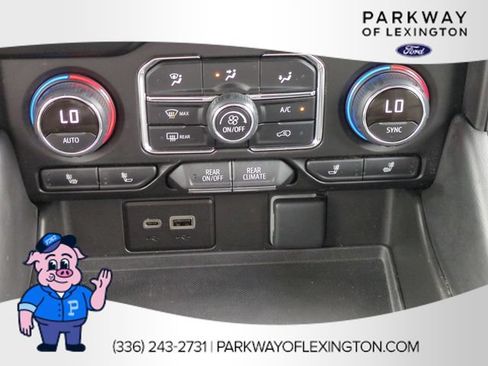 Used 2024 Chevrolet Suburban RST w/ Luxury Package AWD/4WD image 25