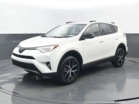 Used 2018 Toyota RAV4 SE w/ Power Extra Value Package FWD image 25