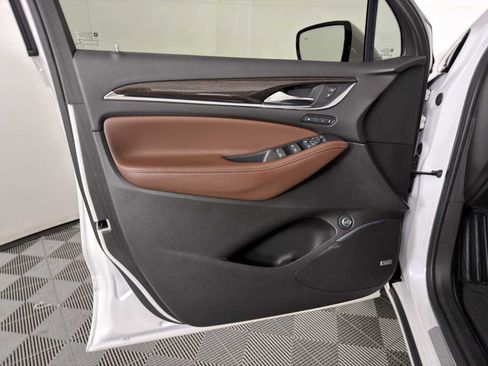 Used 2021 Buick Enclave Avenir w/ Avenir Technology Package FWD image 8