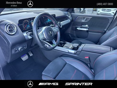 Used 2022 Mercedes-Benz GLB 250 image 11