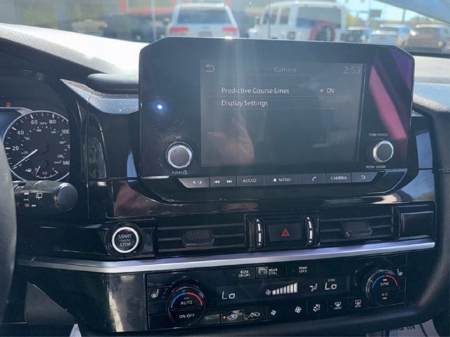 Used 2022 Nissan Pathfinder SV FWD image 14