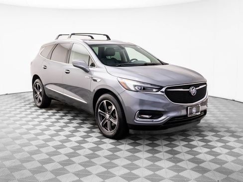 Used 2019 Buick Enclave Essence w/ LPO, Sport Appearance Package image 7
