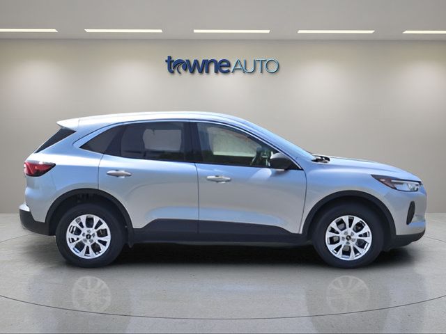 Used 2023 Ford Escape Active AWD/4WD image 6