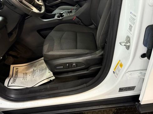 Certified 2023 GMC Terrain SLE w/ Driver Convenience Package image 16