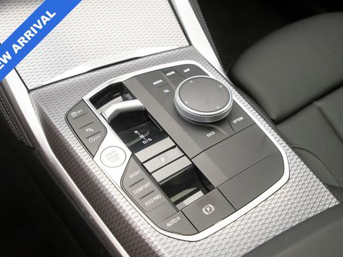 Used 2025 BMW M240i xDrive Coupe image 19