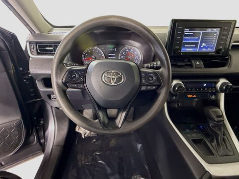 Used 2021 Toyota RAV4 XLE image 13