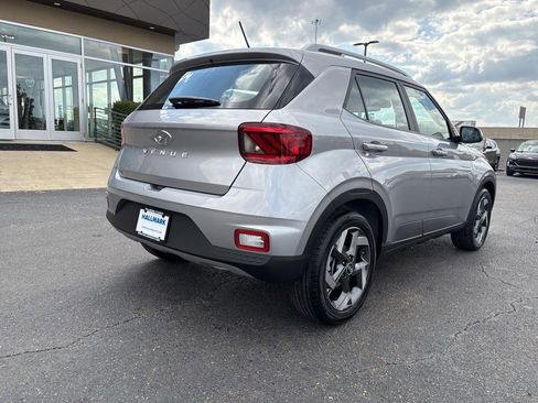 New 2026 Hyundai Venue SEL image 5