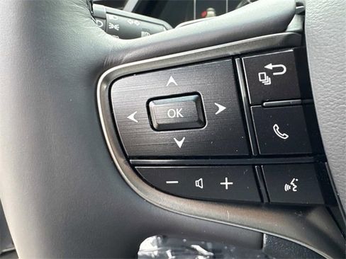 New 2025 Lexus ES 350 Ultra Luxury image 31