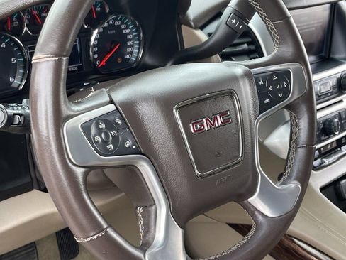 Used 2018 GMC Yukon SLT w/ Open Road Package AWD/4WD image 26