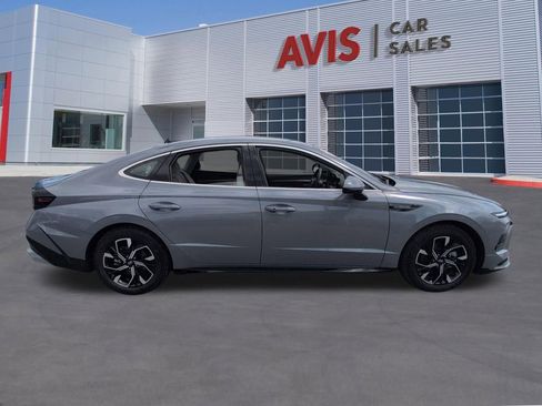 Used 2025 Hyundai Sonata SEL FWD image 5
