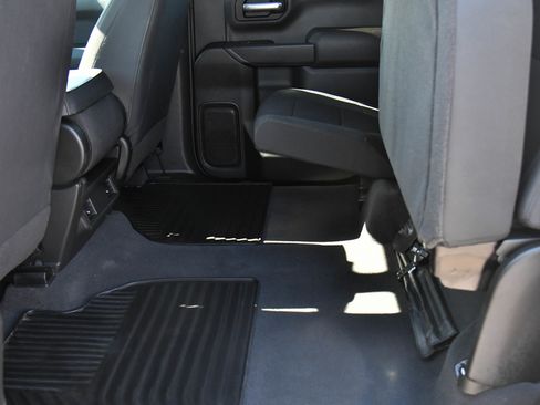 Used 2021 Chevrolet Silverado 1500 Custom RWD image 31