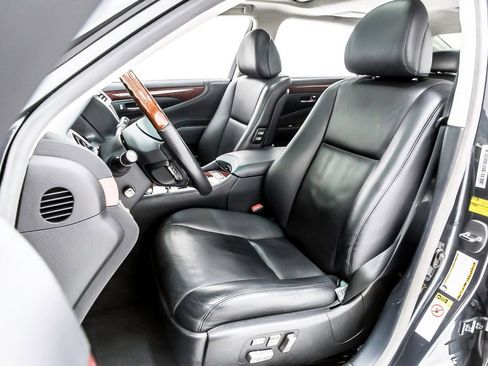 Used 2010 Lexus LS 460 L RWD image 31