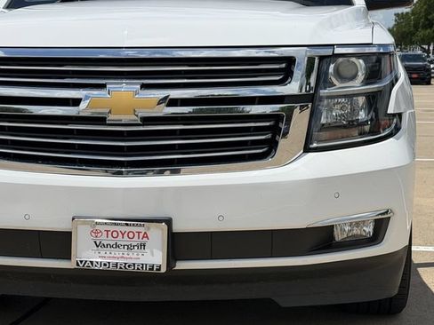 Used 2020 Chevrolet Tahoe Premier w/ Premier 6.2L Value Package AWD/4WD image 9