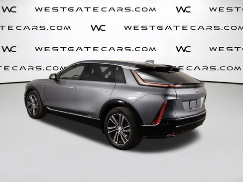 Used 2023 Cadillac Lyriq 2WD image 45