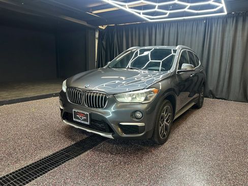 Used 2018 BMW X1 xDrive28i w/ Convenience Package AWD/4WD image 3
