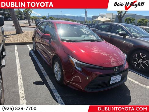 Used 2026 Toyota Corolla LE w/ LE Premium Package image 1