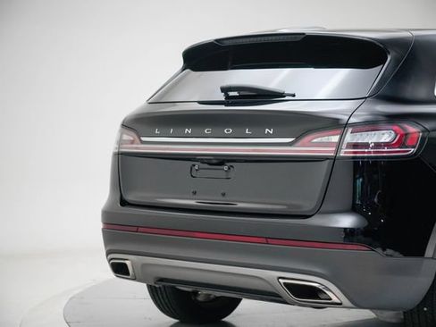 Used 2023 Lincoln Nautilus Reserve w/ Monochromatic Package AWD/4WD image 22