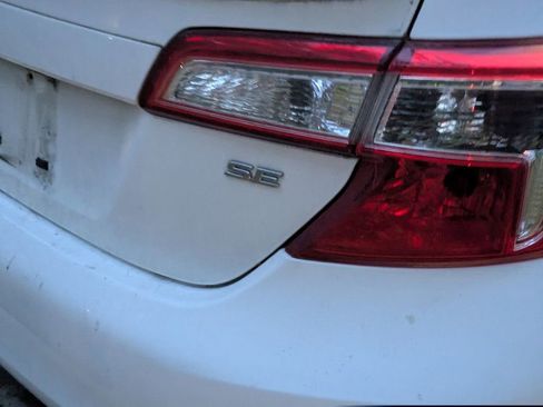 Used 2013 Toyota Camry SE image 8