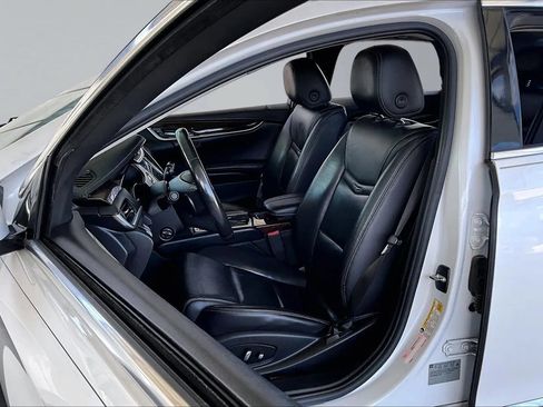 Used 2016 Cadillac XTS Luxury w/ Driver Awareness Package FWD image 18