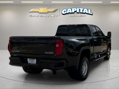 Used 2021 Chevrolet Silverado 3500 High Country AWD/4WD image 5