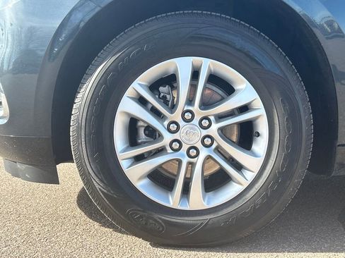 Used 2020 Buick Enclave Essence image 29