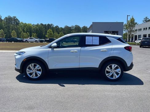 Used 2024 Buick Encore GX Preferred FWD image 4