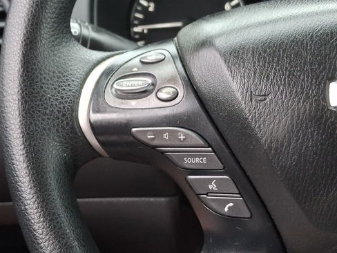 Used 2019 Nissan Pathfinder S AWD/4WD image 22
