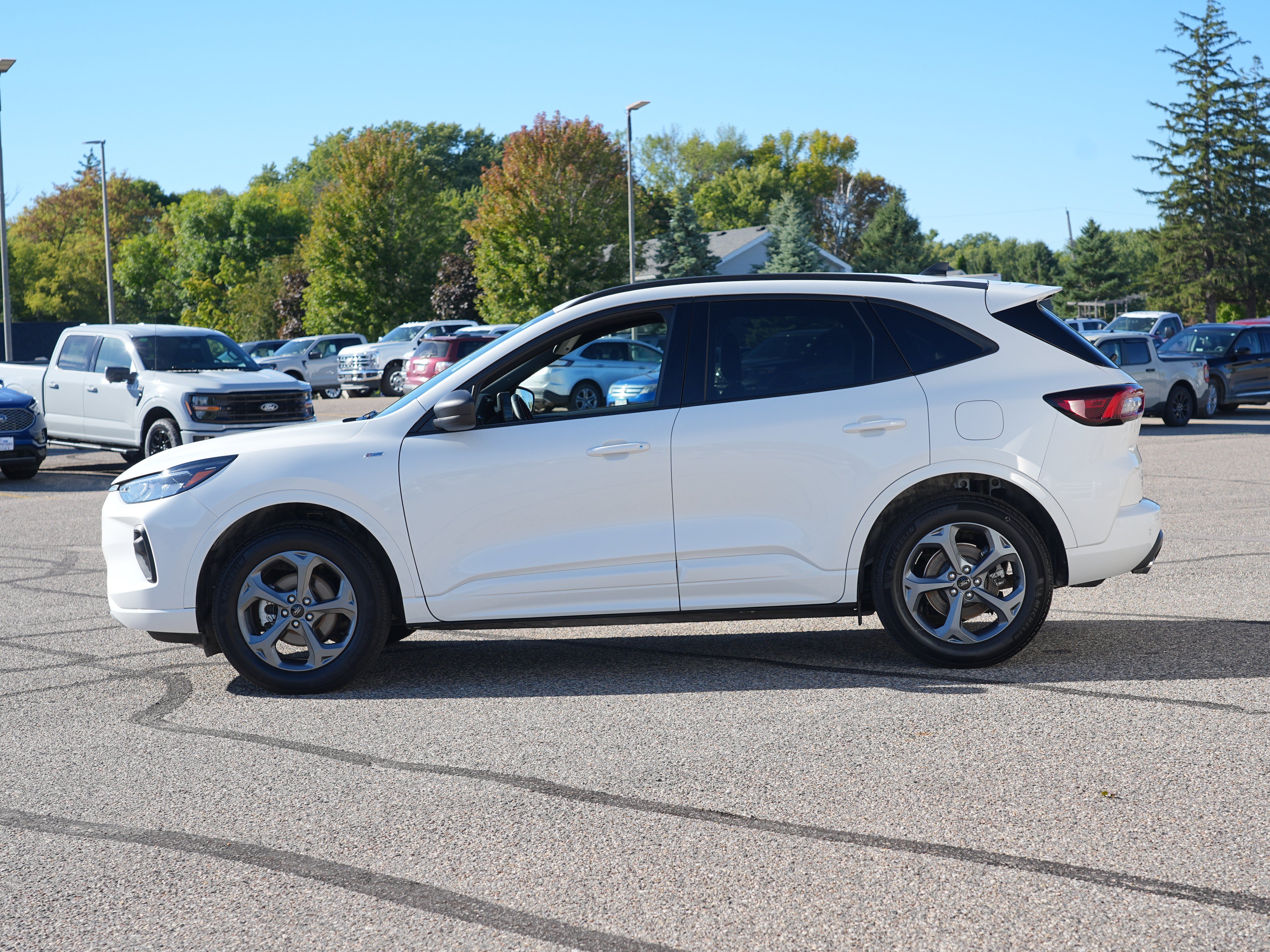 Used 2024 Ford Escape ST-Line w/ Tech Pack #1 AWD/4WD image 6