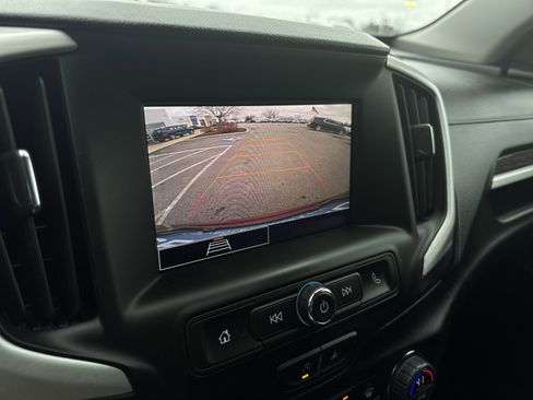 Certified 2024 GMC Terrain SLE w/ Driver Convenience Package image 15