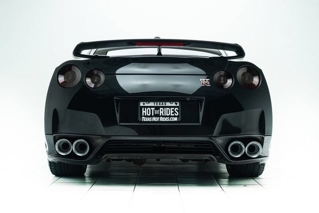 Used 2014 Nissan GT-R Track Edition AWD/4WD image 16