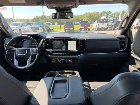 Used 2022 GMC Sierra 1500 SLT AWD/4WD image 50