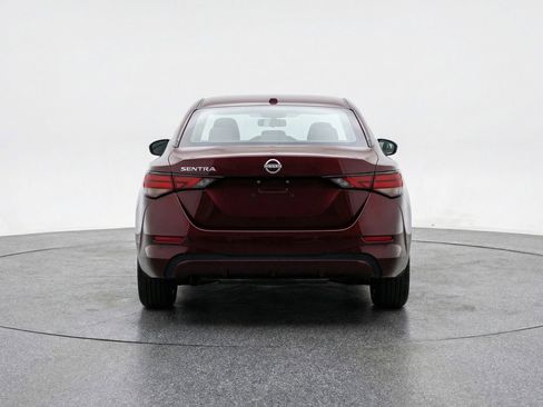 Used 2025 Nissan Sentra SV image 7