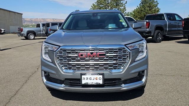 Used 2023 GMC Terrain Denali AWD/4WD image 3