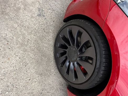 Used 2022 Tesla Model 3 Performance image 9