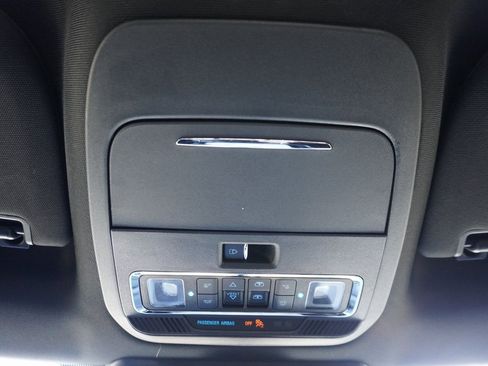 Certified 2022 Ford F150 Platinum w/ Equipment Group 701A High image 20