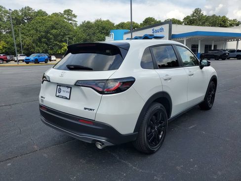 New 2027 Honda HR-V Sport image 6