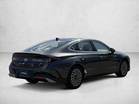 New 2026 Hyundai Sonata Limited image 2