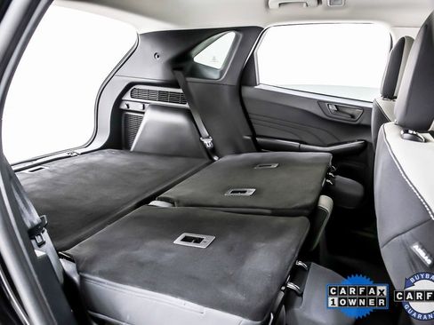 Used 2022 Ford Escape SE image 36