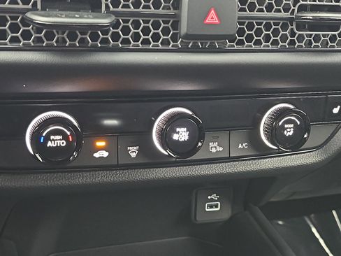 Certified 2024 Honda HR-V Sport image 23