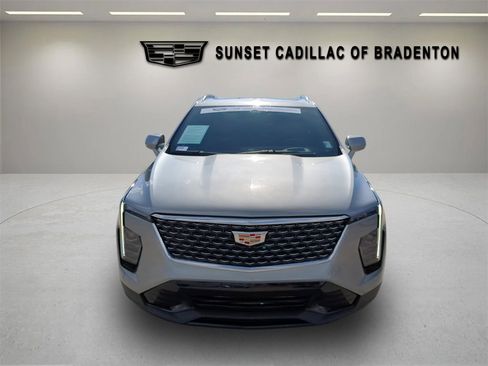 Certified 2025 Cadillac XT4 Premium Luxury w/ Technology Package image 2