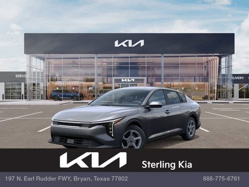 New 2025 Kia K4 LXS image 1