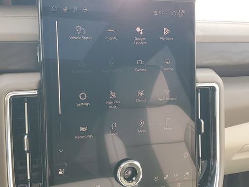 New 2026 GMC Yukon Denali w/ Denali Reserve Package image 16