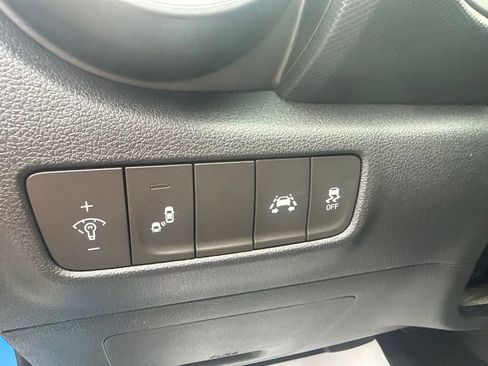 Used 2019 Hyundai Kona SEL w/ SEL Tech Package 02 AWD/4WD image 19