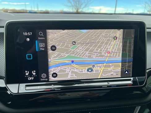 Certified 2024 Volkswagen Atlas Cross Sport SEL Premium R-Line image 22